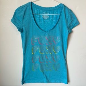 💥Exhilaration Sleepwear Blue and Silver Foxy, Foxy Foxy V-Neck Shirt Size S